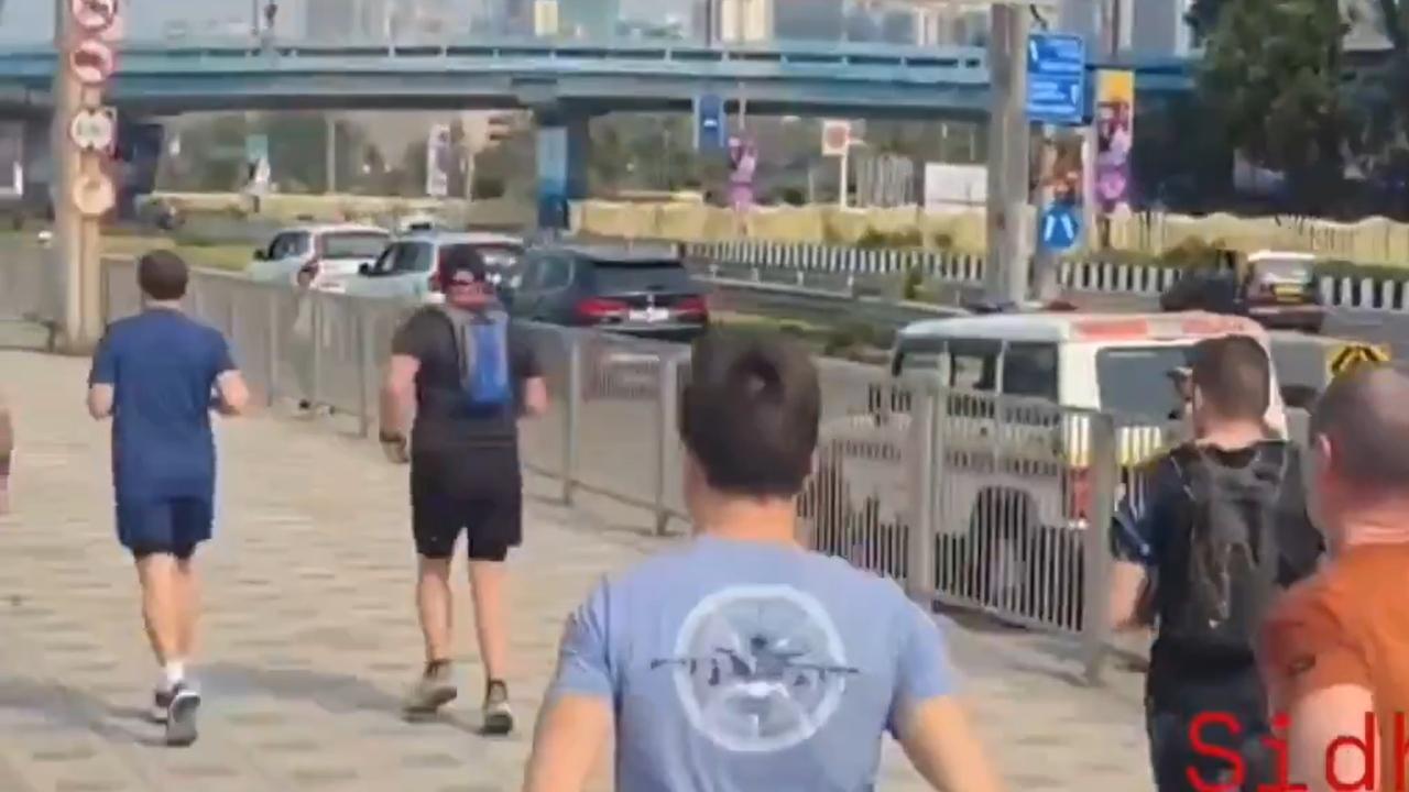 વાયરલ વીડિયોનો સ્ક્રીન ગરૅબ (તસવીર સૌજન્ય: સોશિયલ મીડિયા)