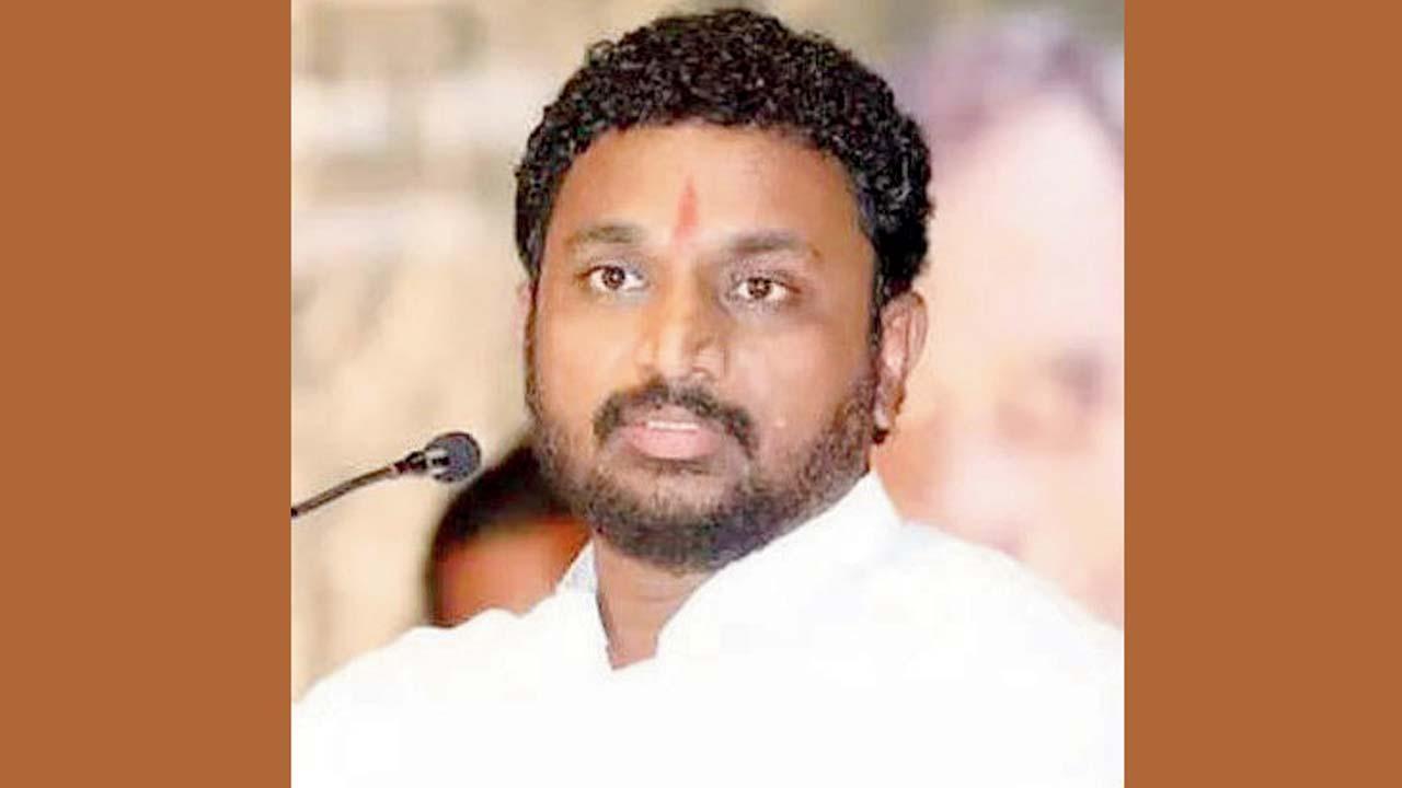 અમોલ મિટકરી