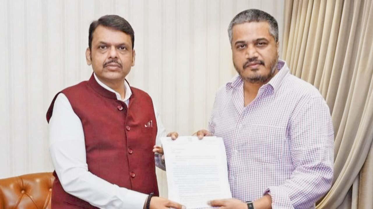 રોહિત પવાર અને દેવેન્દ્ર ફડણવીસ