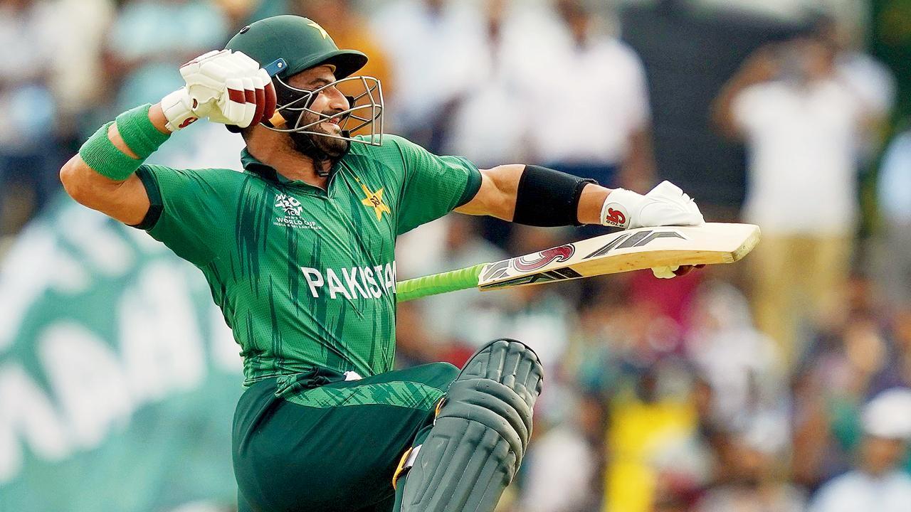 સેન્ચુરી બાદ સેલિબ્રેટ કરી રહેલો સાહિબઝાદા ફરહાન