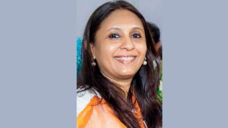 શિલ્પા શાહ હાલારી વીસા ઓસવાળ સમાજના મુંબઈના સહેલી ગ્રુપમાં મુલુંડનાં પ્રતિનિધિ અને ઓસવાળ મિત્ર મંડળનાં ભૂતપૂર્વ સેક્રેટરી છે. 