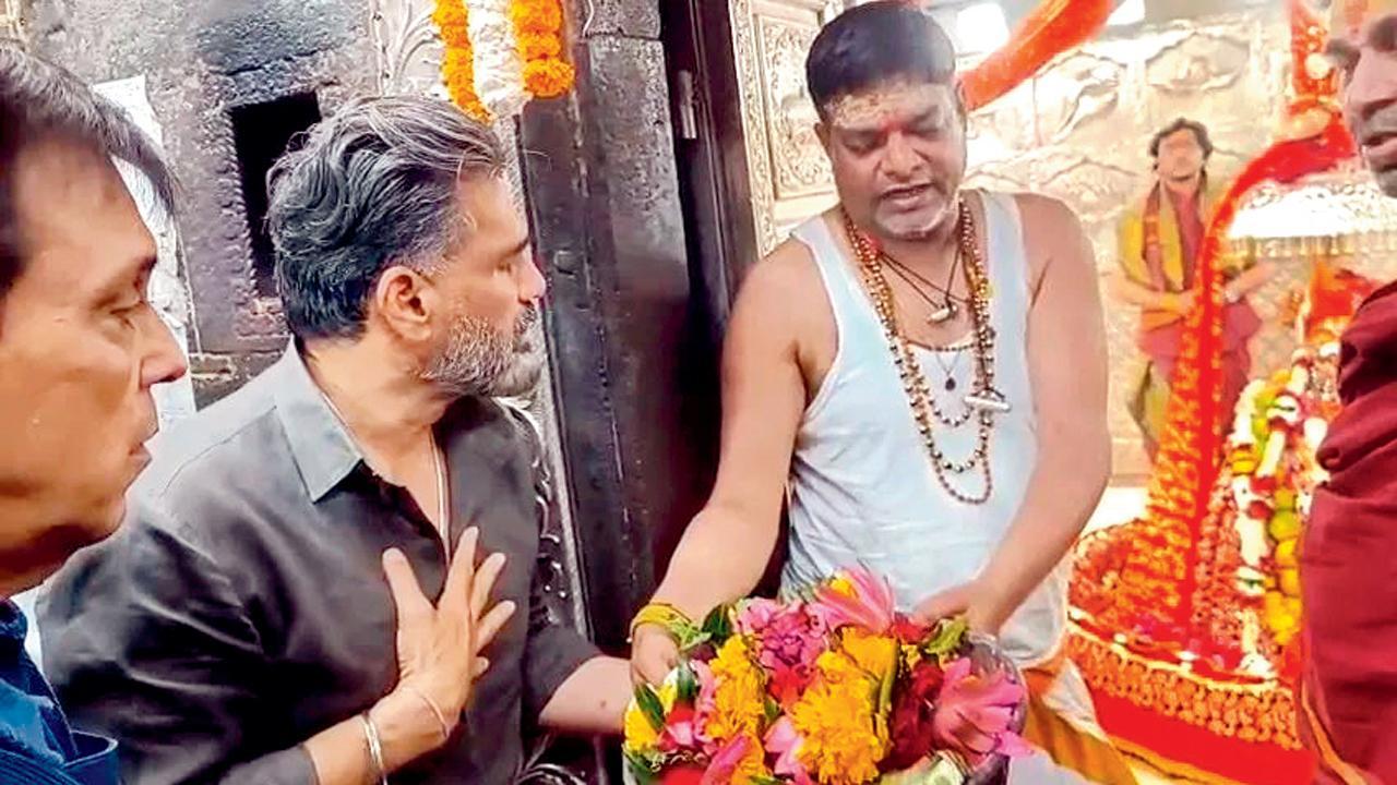 સુનીલ શેટ્ટીએ આ મુલાકાત બાદ ‘જય શ્રી મહાકાલ’નો ઉદ્ઘોષ કર્યો