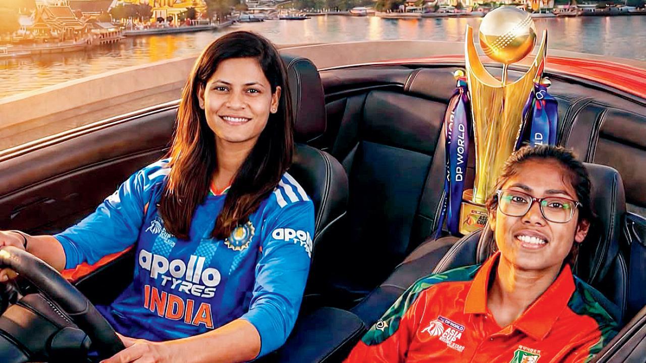 એશિયન ક્રિકેટ કાઉન્સિલે ભારતીય કૅપ્ટન રાધા યાદવ અને બંગલાદેશની કૅપ્ટન ફહિમા ખાતૂનનો ટ્રોફી સાથેનો AI ટેક્નૉલૉજીથી જનરેટ કરેલો ફોટો શૅર કર્યો હતો.