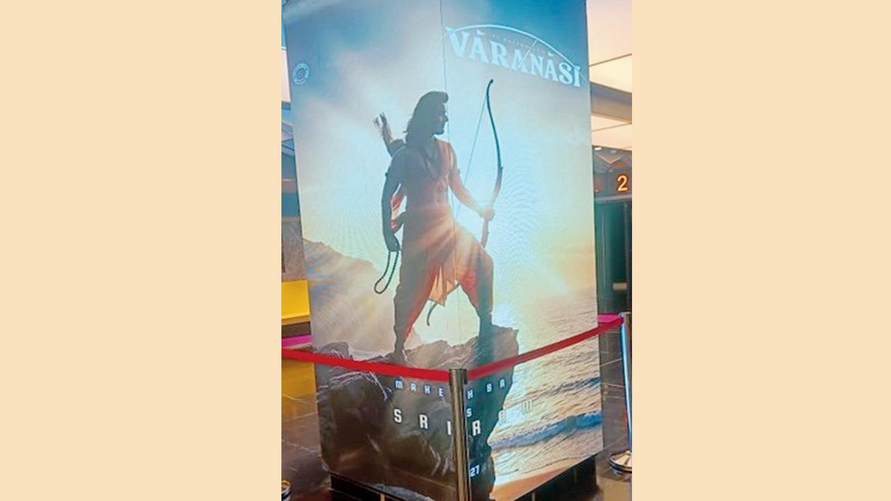 સોશ્યલ મીડિયા પર કેટલાક લોકોએ મહેશ બાબુની તુલના ‘રામાયણ’ના રણબીર કપૂરના લુક સાથે કરી