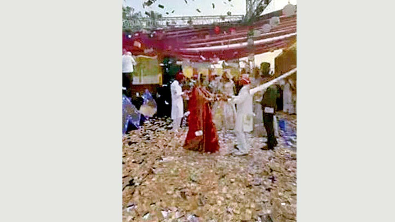 વાઇરલ વિડીયોમાંથી સ્ક્રીનશૉટ