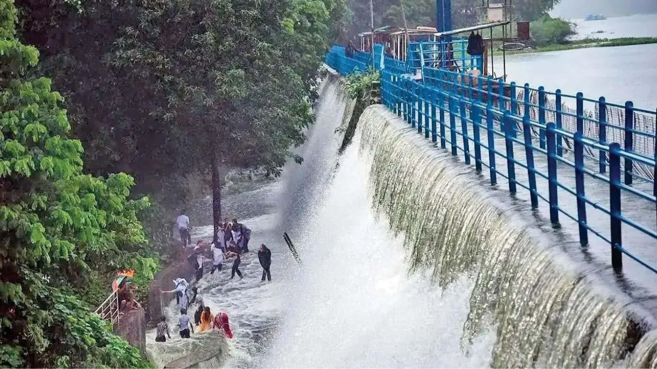 પ્રતીકાત્મક તસવીર