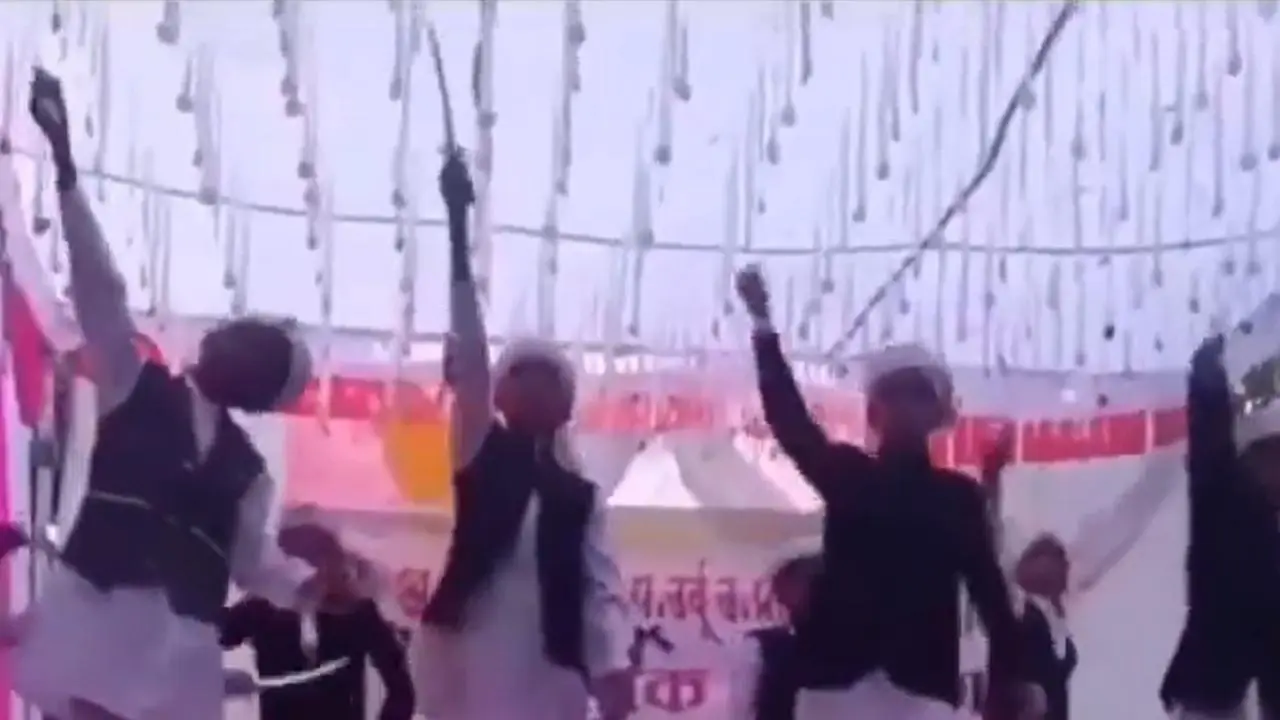 પ્રતીકાત્મક તસવીર (સૌજન્ય: મિડ-ડે)