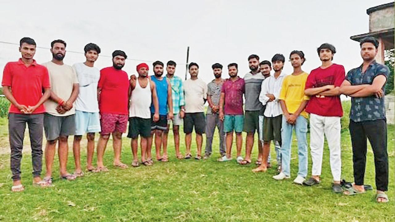 બિહારના મરહિયા ગામમાં છોકરાઓની સરેરાશ ઊંચાઈ ૬ ફ‍ુટ જેટલી અને છોકરીઓની સરેરાશ ઊંચાઈ ૫.૨ ફુટ જેટલી છે.