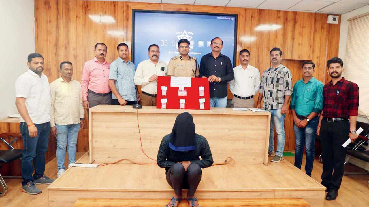 GRPની STFએ ધરપકડ કરેલો આરોપી.