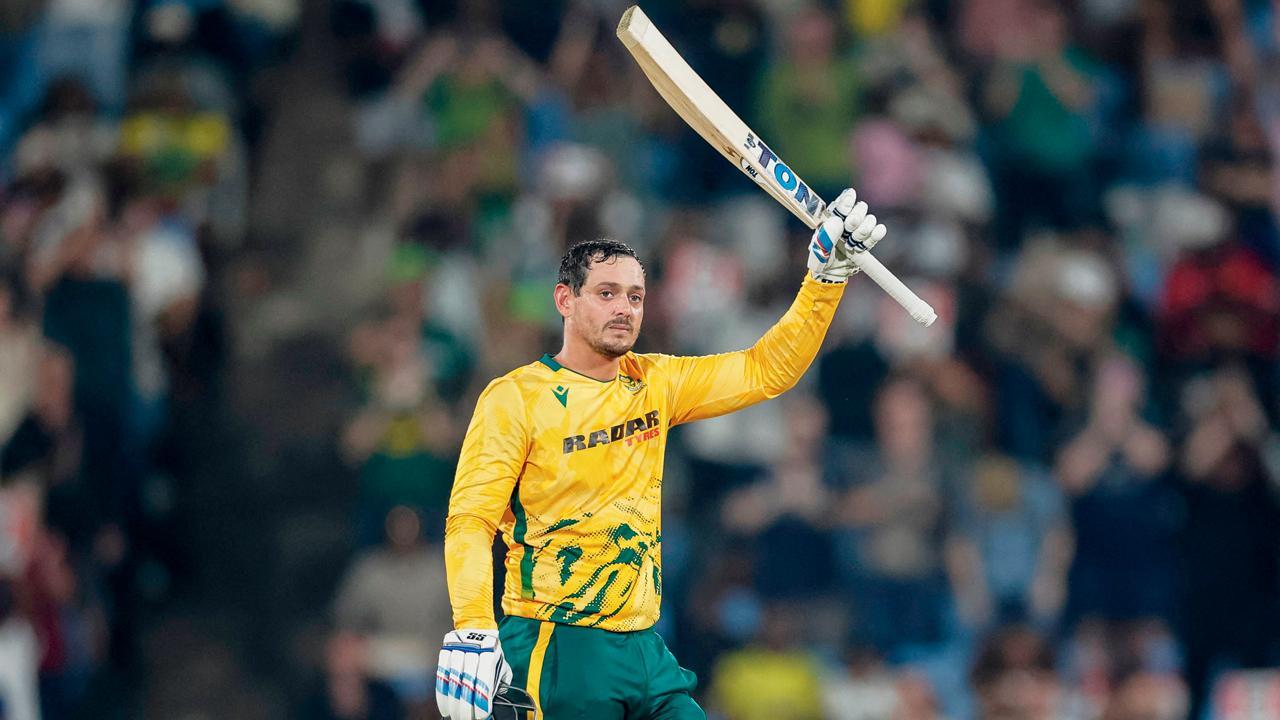 ક્વિન્ટન ડી કૉક ૪૯ બૉલમાં ૧૧૫ રન ફટકારીને પ્લેયર ઑફ ધ મૅચ બન્યો હતો.