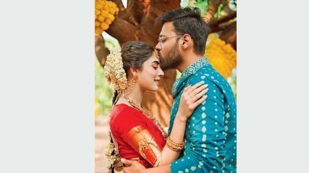 અદ્રિજા રૉયે પોતાના લાંબા સમયના બૉયફ્રેન્ડ વિજ્ઞેશ ઐયર સાથે સગાઈ કરી લીધી