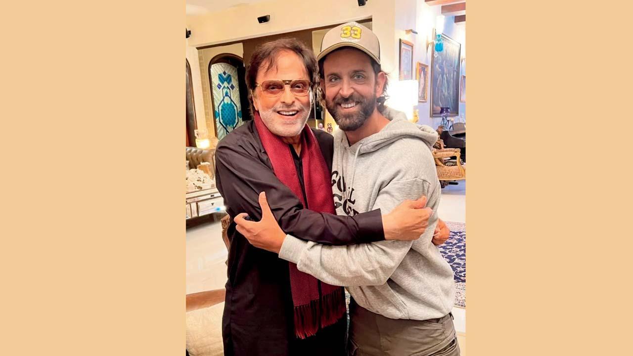 નોંધ સાથે તેમણે હૃતિક અને આખી ફૅમિલી સાથેના ઘણા ફોટો પણ શૅર કર્યા છે. 