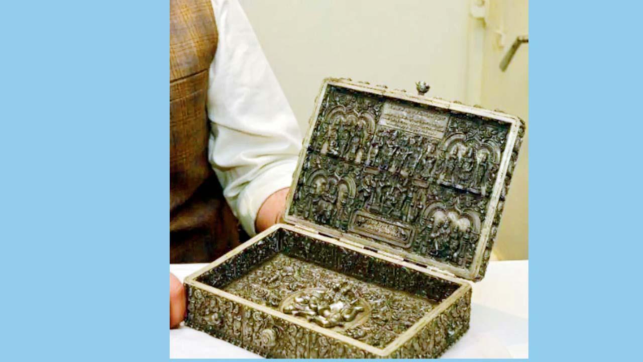 જોઈ લો કંકોતરી