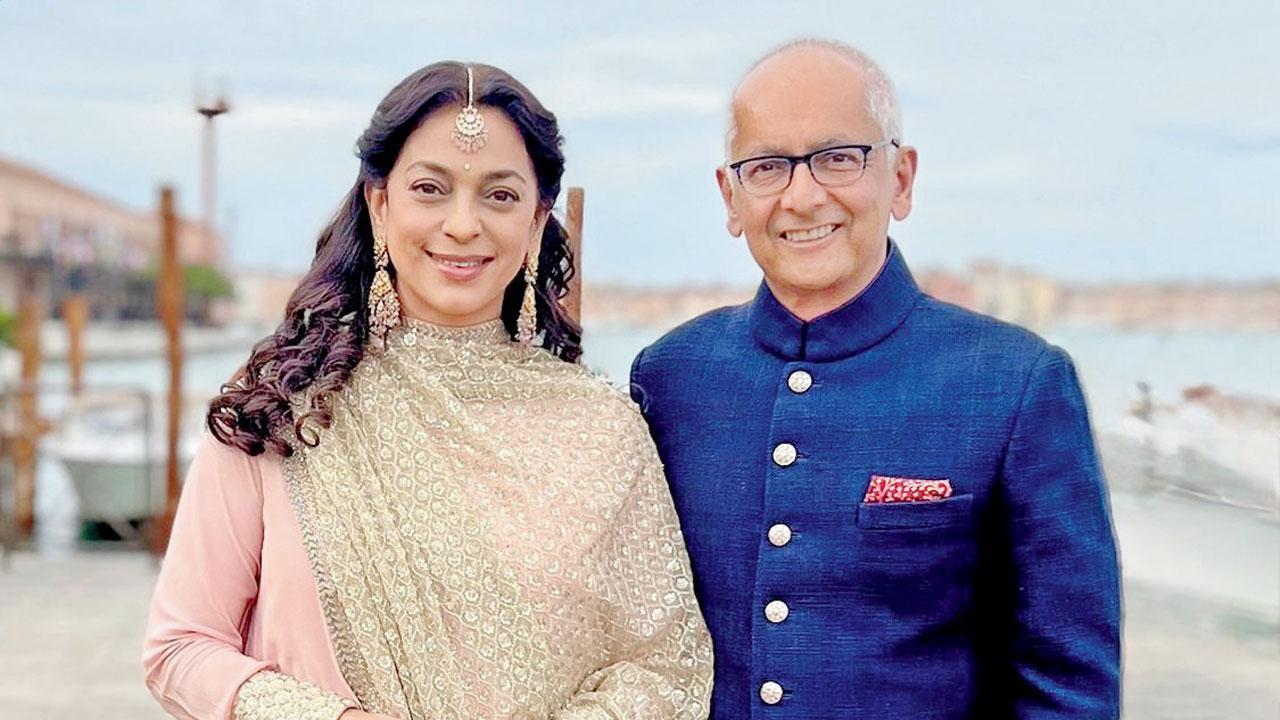 રવિવારે જુહી ચાવલાના પતિ જય મહેતાની ૬૫મી વર્ષગાંઠ હતી