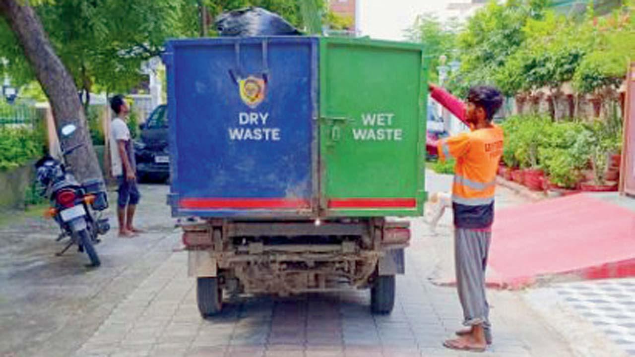 અત્યાર સુધીમાં ડમ્પયાર્ડમાં ૧૮.૫ લાખ ટન કચરો સંઘરાયેલો હતો એમાંથી ૬૯ ટકા કચરો એટલે કે લગભગ ૧૨.૮૬ લાખ ટન રીસાઇકલ થઈ ચૂક્યો છે