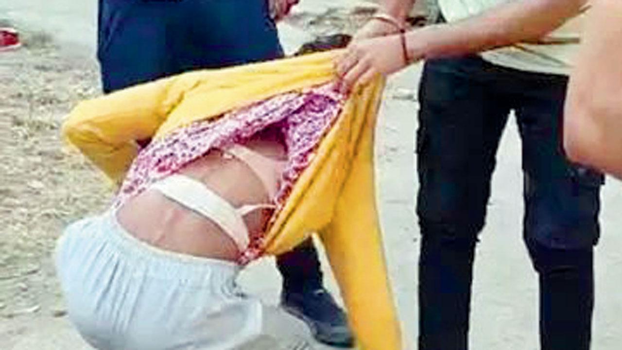 પોલીસે દીપેશની ખૂબ કડક પૂછપરછ કરી તો ખબર પડી કે તેને મહિલાઓનાં અન્ડરગાર્મેન્ટ્સ પહેરવાનું બહુ ગમતું હતું