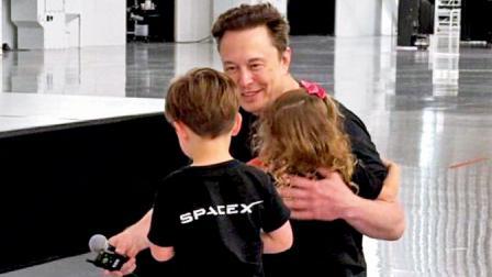 ઈલૉન મસ્કને અલગ-અલગ પાર્ટનરથી કુલ ૧૪ સંતાન છે