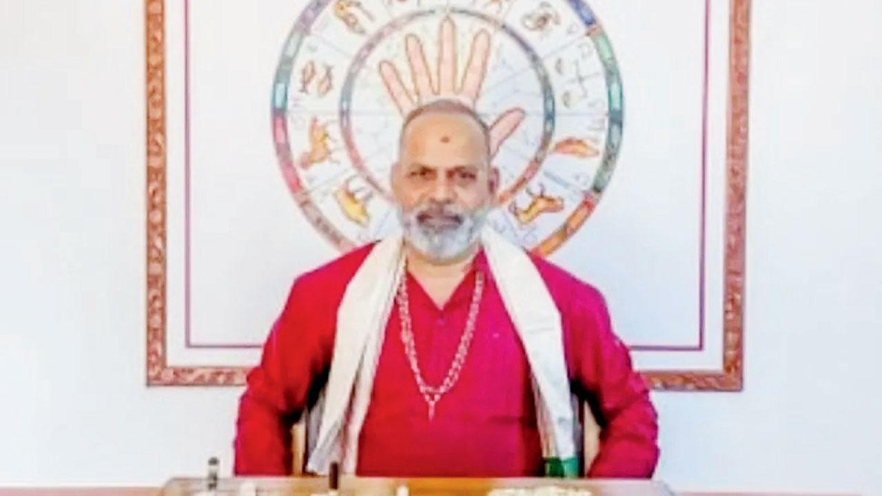 જ્યોતિષી પ્રશાંત કિણી