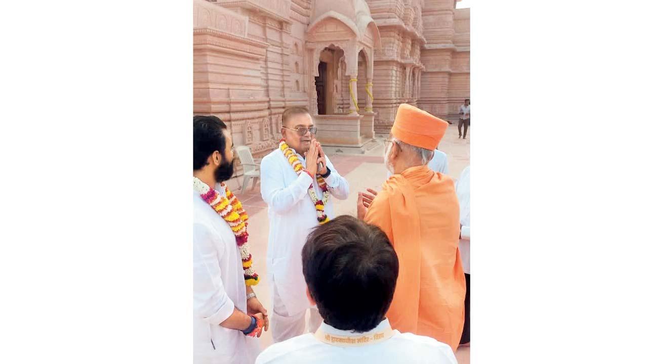 લોકલ અધિકારના જનપ્રતિનિધિઓ