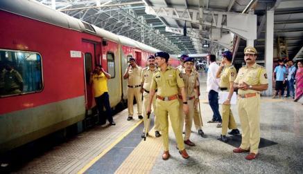 પ્રતીકાત્મક તસવીર (સૌજન્ય: મિડ-ડે)