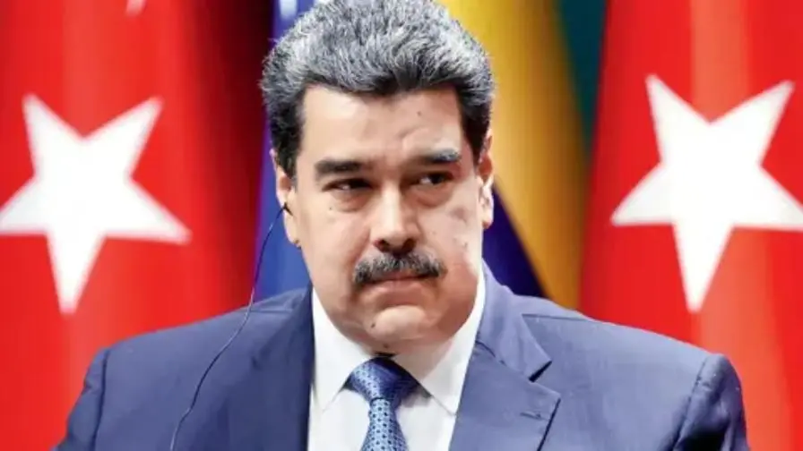 ડોનાલ્ડ ટ્રમ્પના આદેશ પછી, અમેરિકન સૈનિકોએ વેનેઝુએલાના રાષ્ટ્રપતિની સીધી ધરપકડ કરી છે. હાલમાં, વેનેઝુએલાના રાષ્ટ્રપતિ નિકોલસ માદુરો ન્યૂયોર્કની જેલમાં છે. (ફાઇલ તસવીરો)