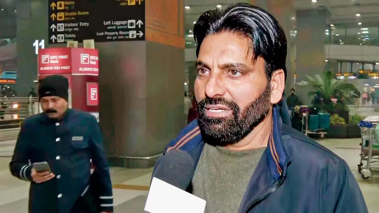ગઈ કાલે દિલ્હી ઍરપોર્ટ પર ઈરાનથી આવેલો ભારતીય.