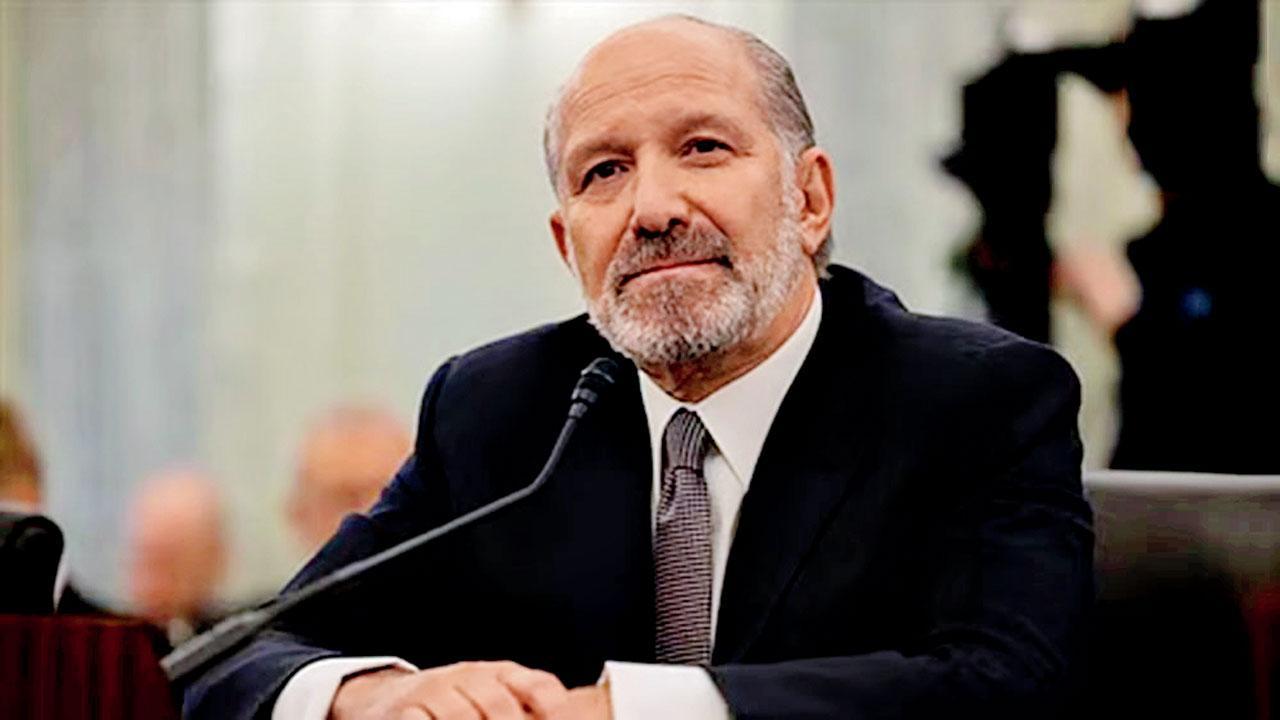  અમેરિકાના કૉમર્સ મિનિસ્ટર હૉવર્ડ લુટનિક