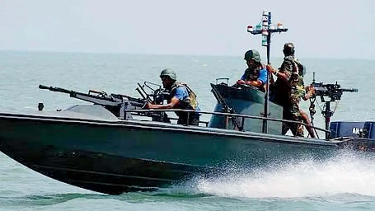 ISI બંગલાદેશના રસ્તે ભારતમાં ઘૂસવાની યોજના બનાવી રહી છે. એવી માહિતી મળી છે કે આતંકવાદીઓ જળમાર્ગે બંગલાદેશમાં પ્રવેશ કરશે.