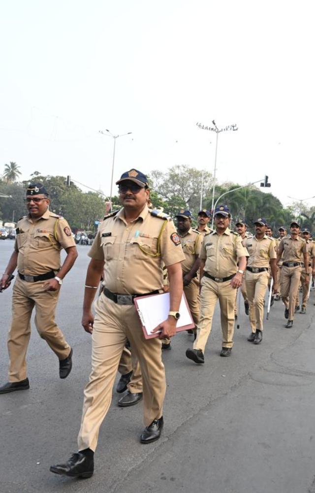 BMC ચૂંટણી પહેલા મુંબઈ પોલીસનું માર્ચિંગ