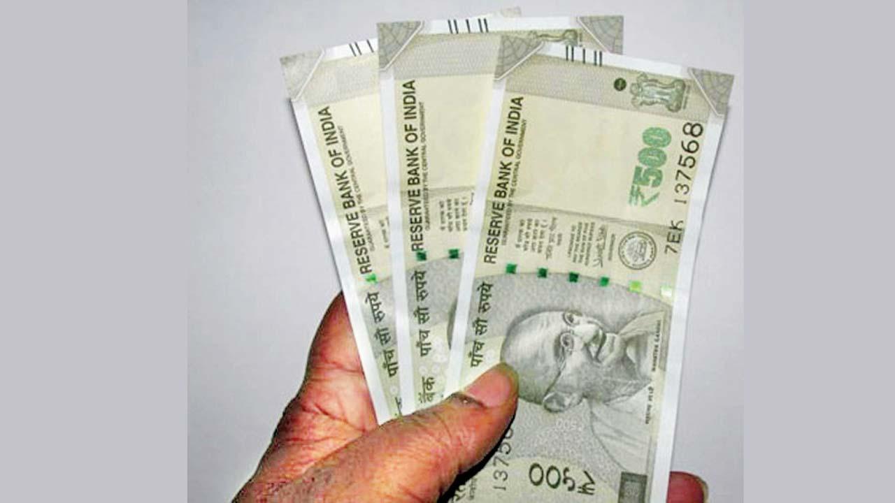 પ્રતીકાત્મક તસવીર