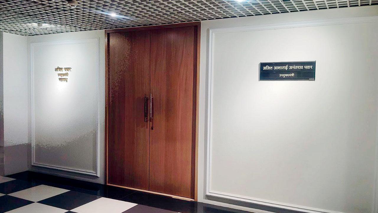 ગઈ કાલે મંત્રાલયમાં છઠ્ઠે માળે અજિત પવારની ઑફિસ નિર્જન હતી (તસવીર : ઈશાનપ્રિયા એમએસ)