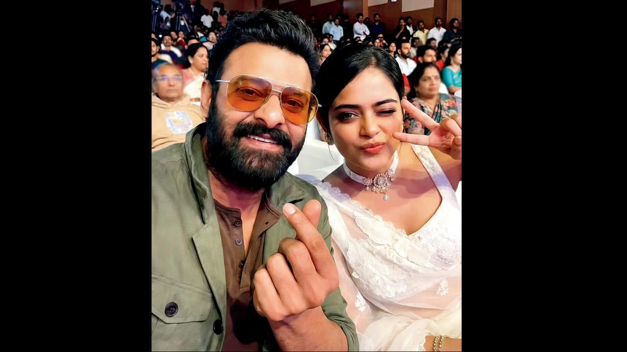 પ્રભાસ અને રિદ્ધિ કુમાર