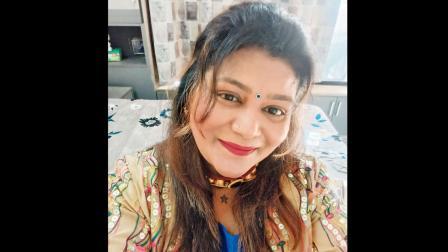 થાણેમાં રહેતાં સરયૂ માલદે છેલ્લા બે દાયકાથી શિક્ષણક્ષેત્રે કાર્યરત છે. ભરતનાટ્યમમાં પણ વિશારદ કર્યું હોવાથી ડાન્સ પણ શીખવાડે છે. 