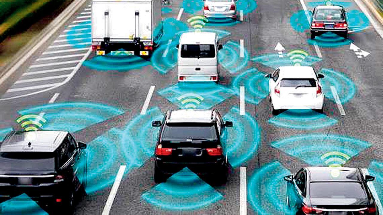  નવી ટેક્નૉલૉજી વ્હીકલ-ટુ-વ્હીકલ (V2V) આવી હશે