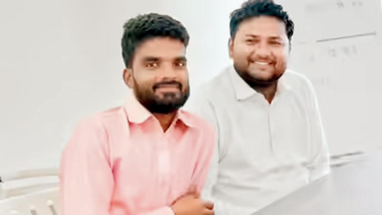 અવિનાશ શુક્લા અને અનુકલ્પ  મિશ્રા