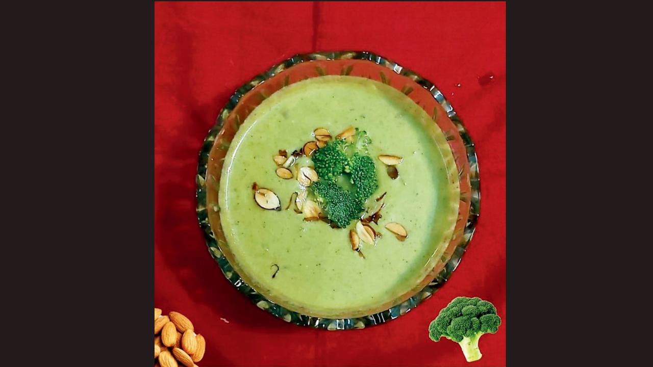 બ્રૉકલી આમન્ડ સૂપ