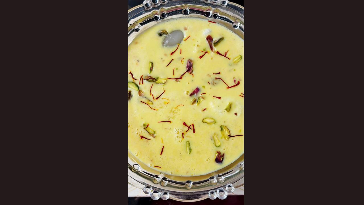 આજની રેસિપી : લીચી કસ્ટર્ડ વિથ રસગુલ્લા