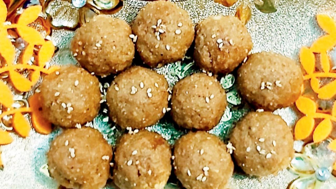 ઓટ્સ મખાણા લાડુ