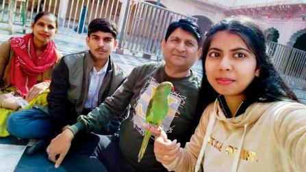 જો માઉ નામના ખોવાઈ ગયેલા પોપટને શોધી આપશો તો મળશે ૫૦,૦૦૦ રૂપિયાનું ઇનામ