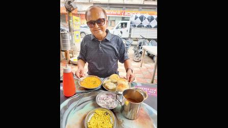 સફેદ વટાણાનું સેવ-ઉસળ