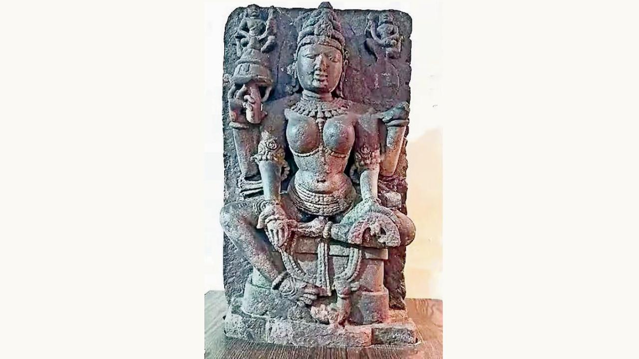 દેવીની મૂર્તિ