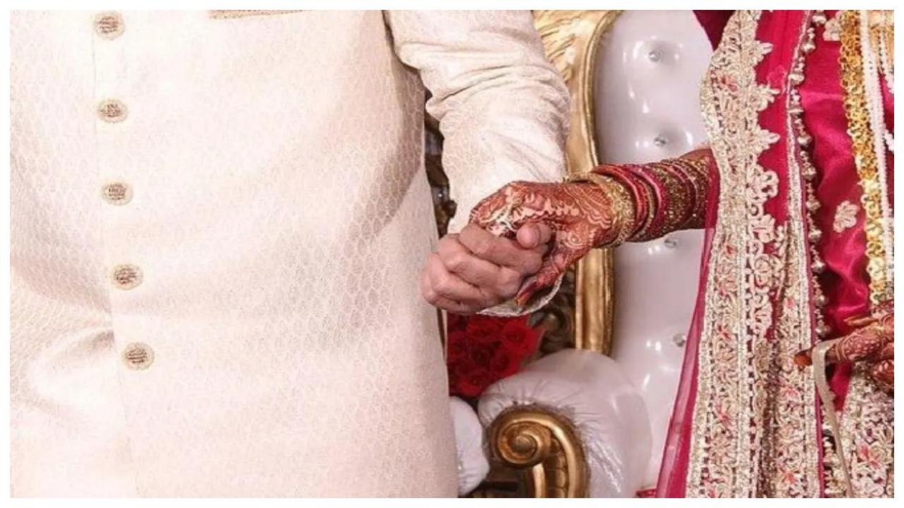 પ્રતીકાત્મક તસવીર