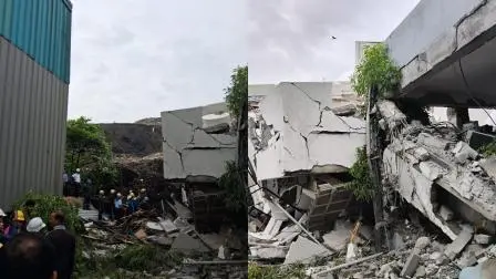 પૂણેમાં ઈમારત ધરાશાયી (તસવીર: મિડ-ડે)