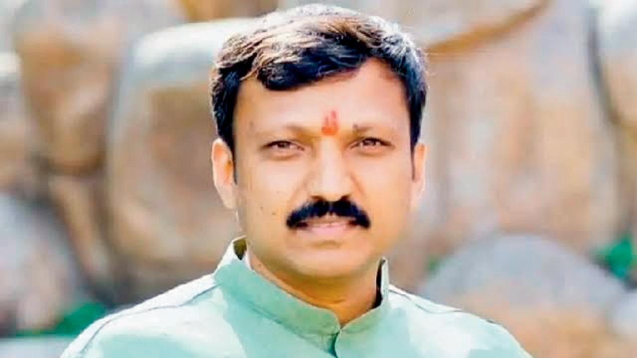 શિવસેના (UBT)ના બળવાખોર સંસદસભ્ય નિમ્બાળકર