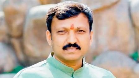 શિવસેના (UBT)ના બળવાખોર સંસદસભ્ય નિમ્બાળકર