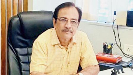 રાજુભાઈ વ્યાસ શિક્ષક અને કાંદિવલીના ભૂતપૂર્વ મ્યુનિ​સિપલ કૉર્પોરેટર છે