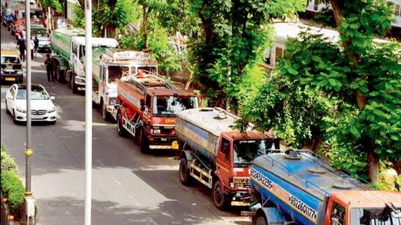 પ્રતીકાત્મક તસવીર