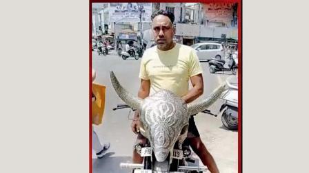 વાઇરલ વિડીયોમાંથી સ્ક્રીનશૉટ
