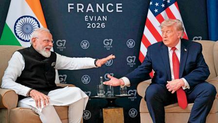 ફ્રાન્સના એવિયન શહેરમાં ગઈ કાલે દ્વિપક્ષીય બેઠક પછી મીડિયા સાથે વાતચીત દરમ્યાન નરેન્દ્ર મોદી અને ડોનલ્ડ ટ્રમ્પ.