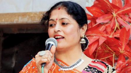 સાધના દોશી કાઠિયાવાડ મહિલા મંડળ, મલાડનાં મંત્રી છે